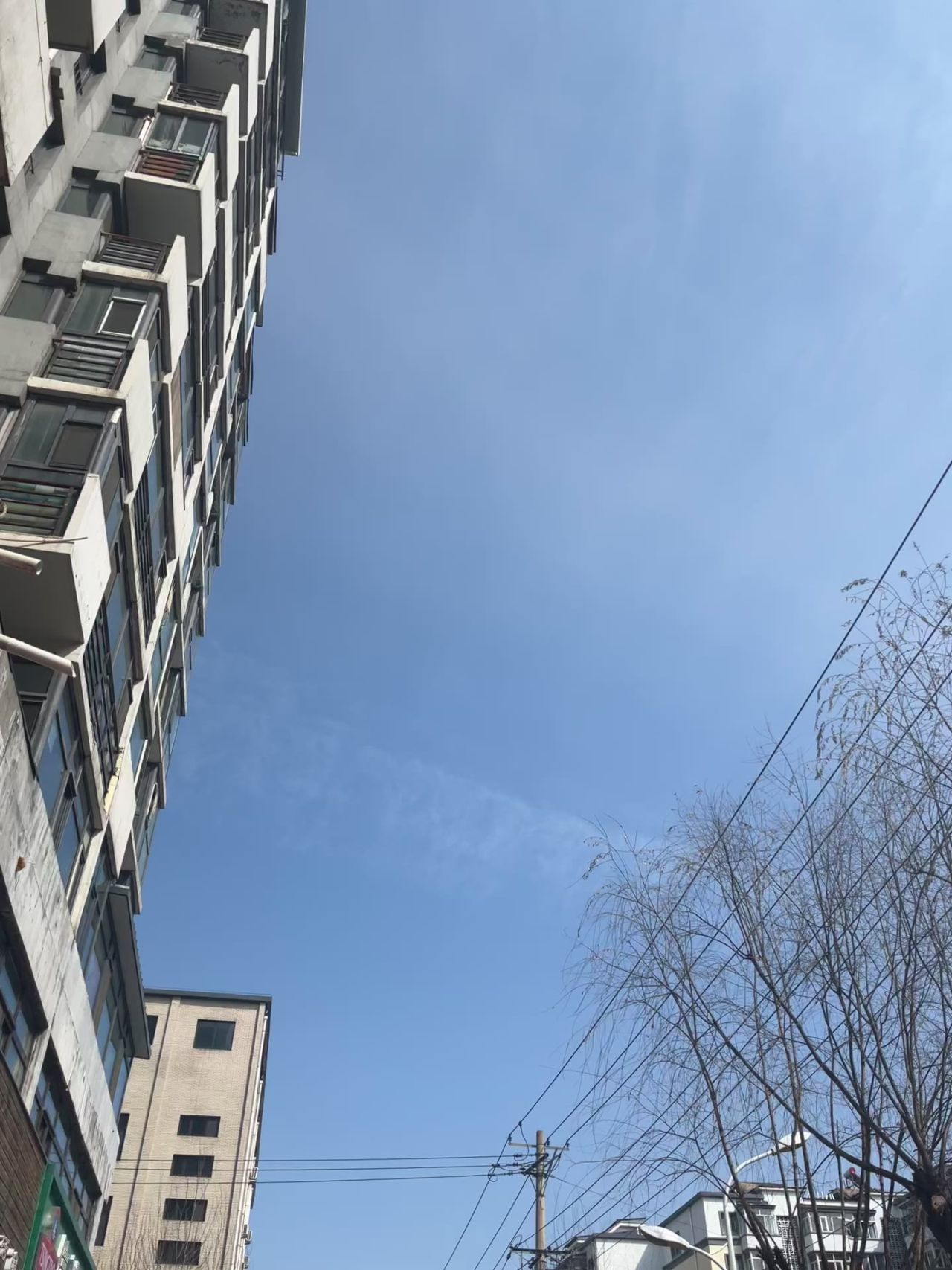 正午天空