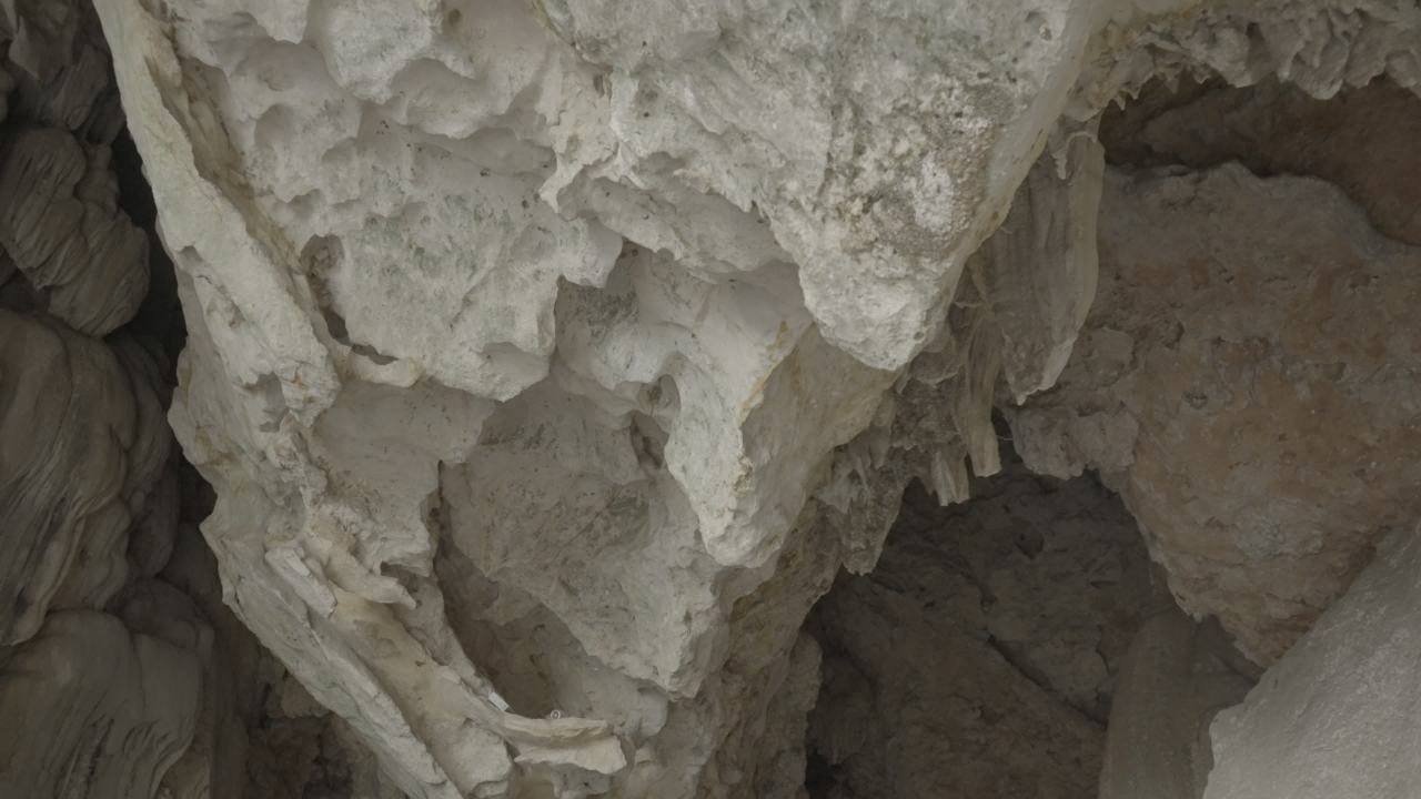 溶洞 11