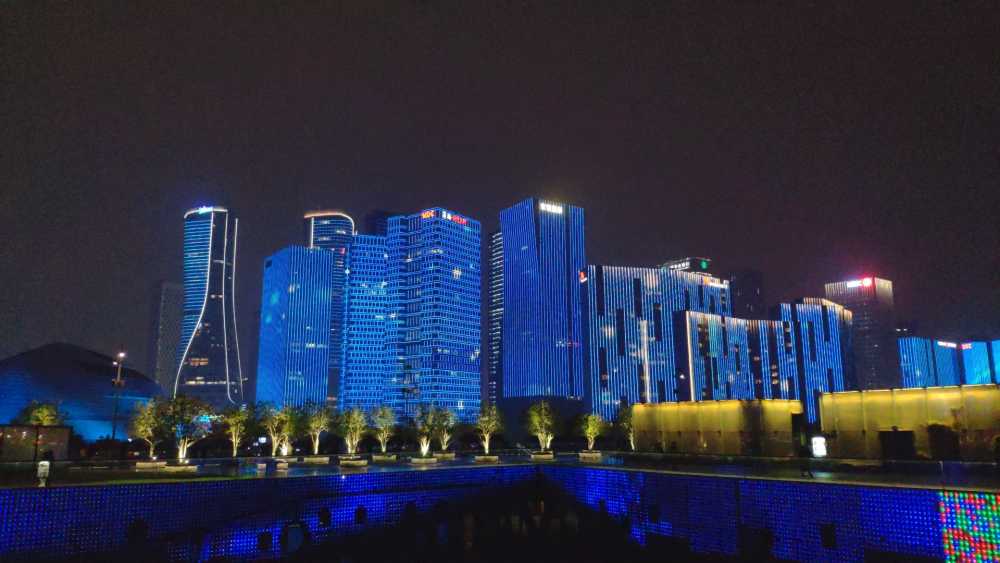 杭州城市阳台灯光秀