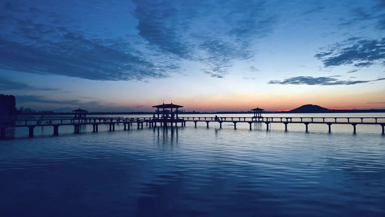 武汉东湖听涛游泳场朝霞延时