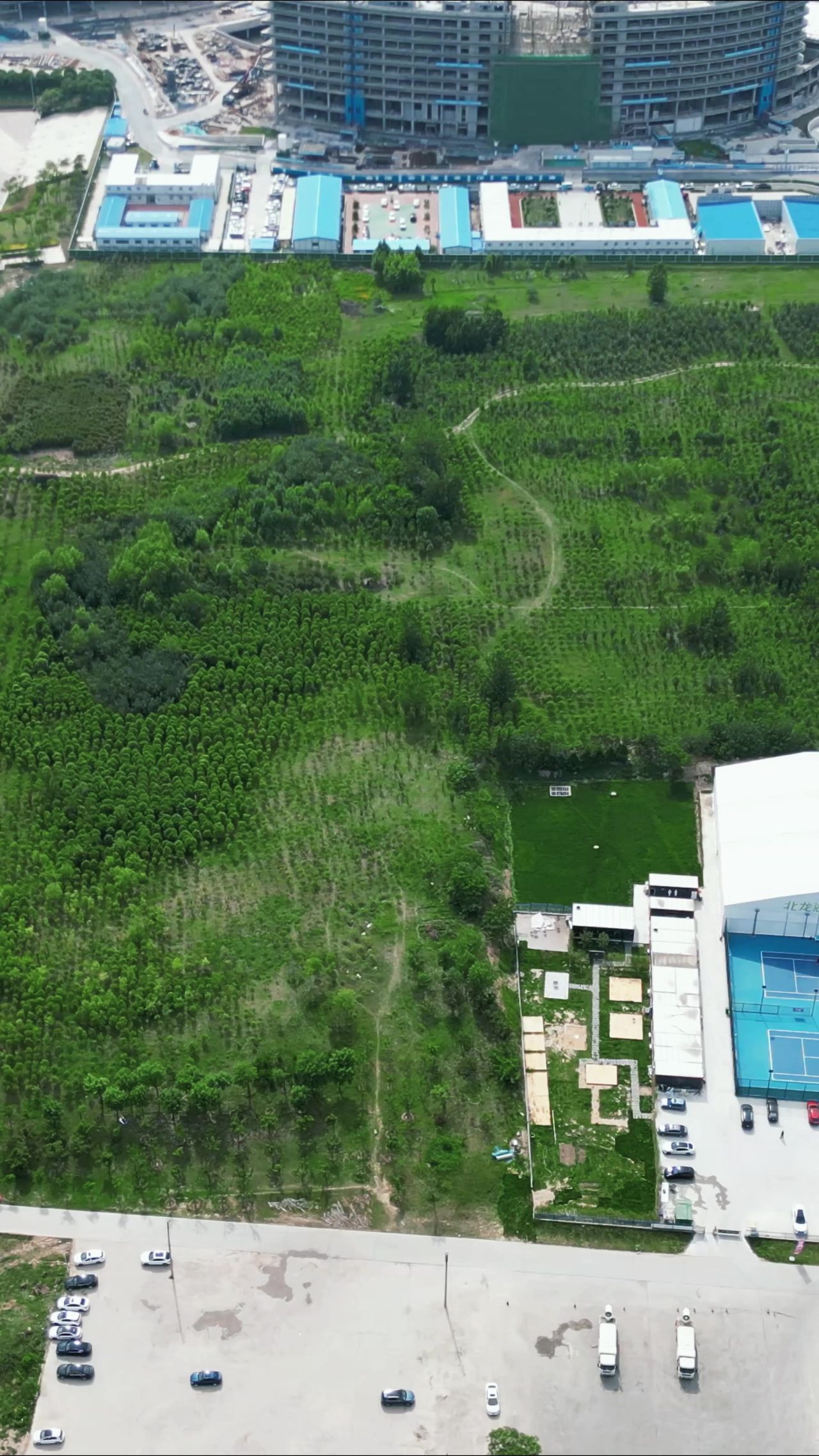 河南郑州龙湖公园竖屏航拍  