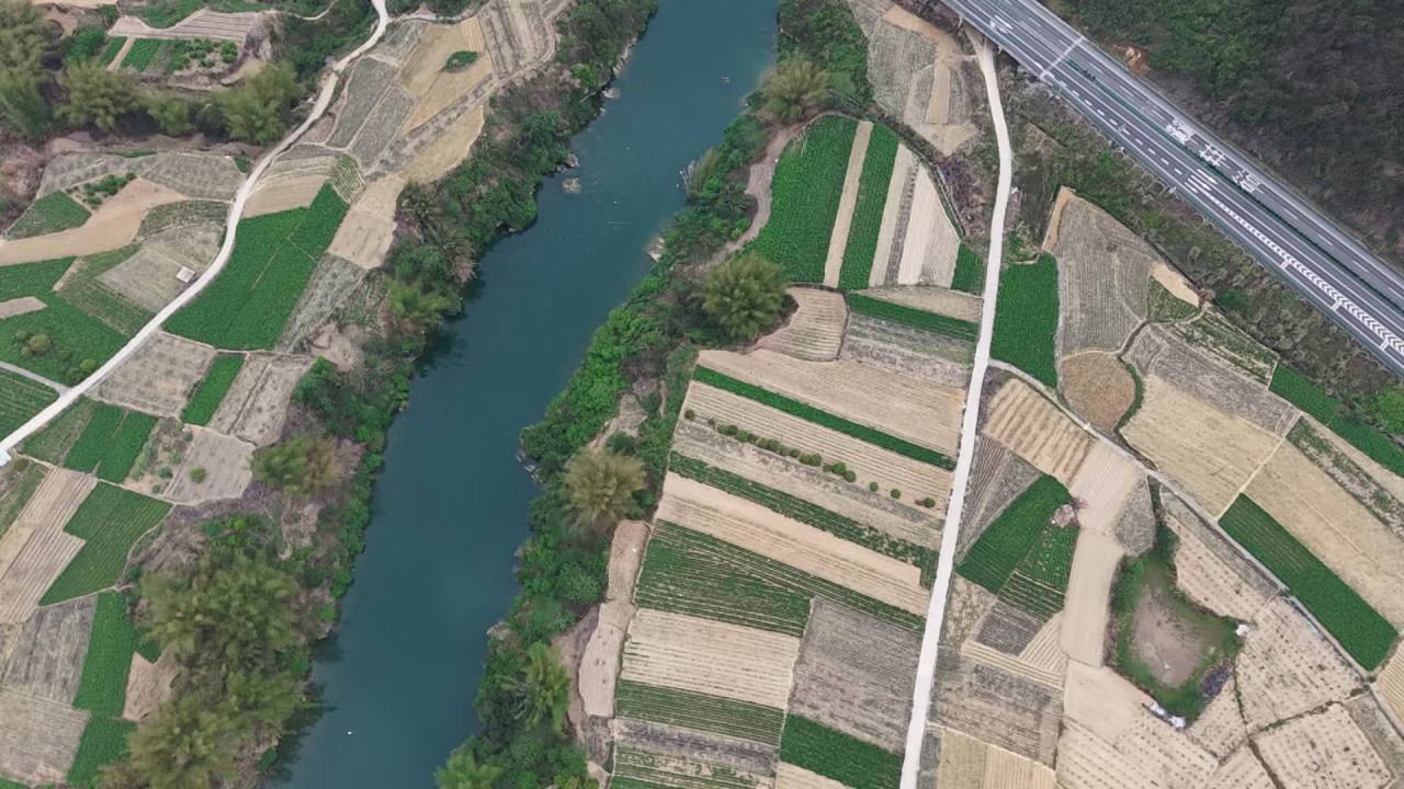 农村 17