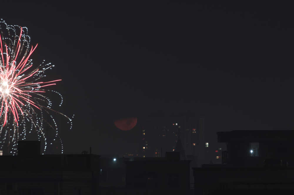 月落与烟花 2