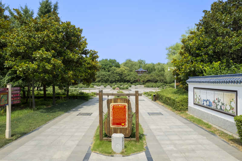 航拍洛阳-隋唐城遗址植物园