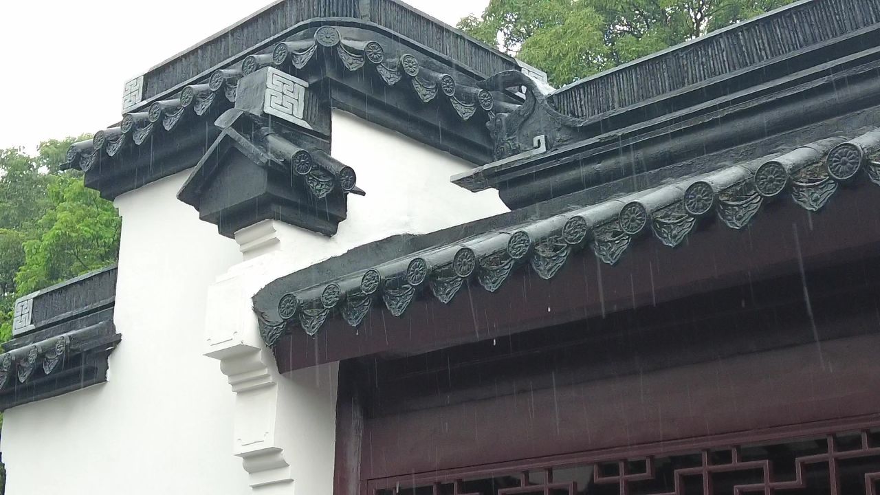 江苏苏州下雨素材实拍