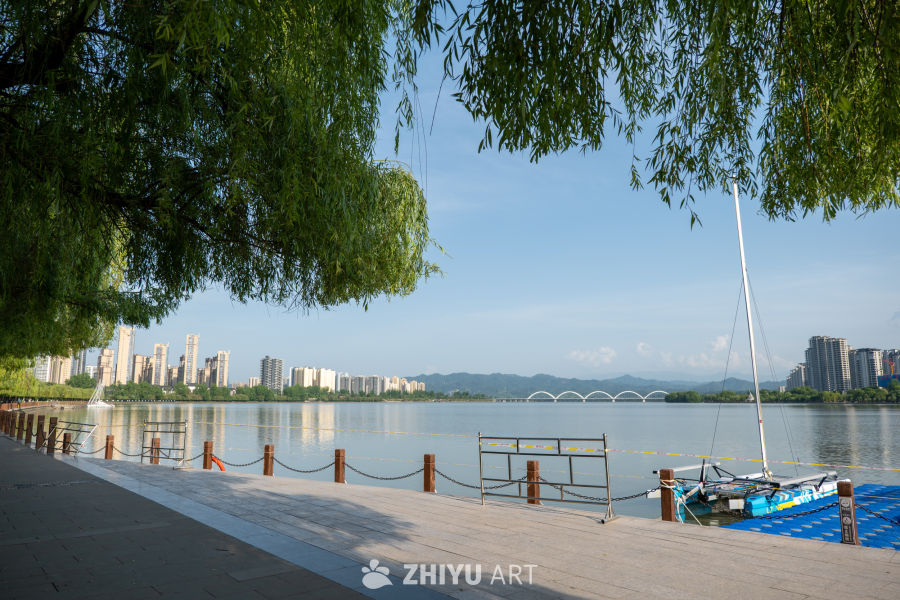 江边美景及帆船 4