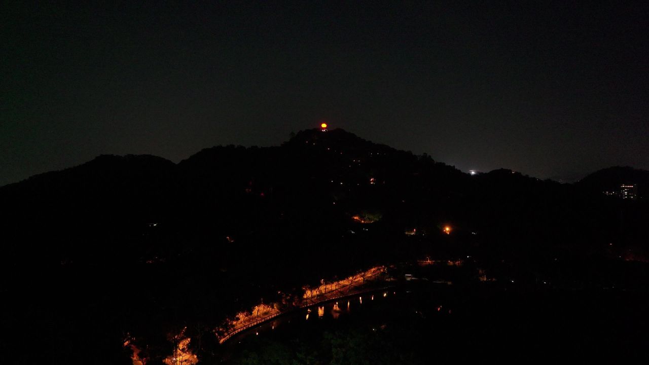 东莞黄旗山夜景