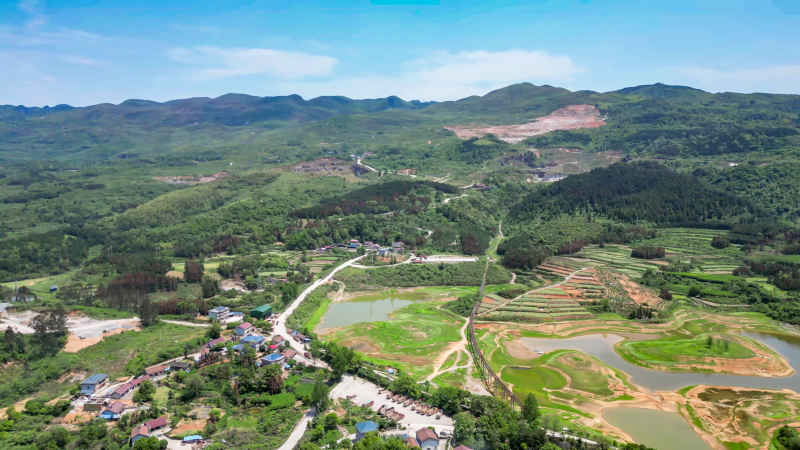 山川丘陵农田农业种植航拍图 