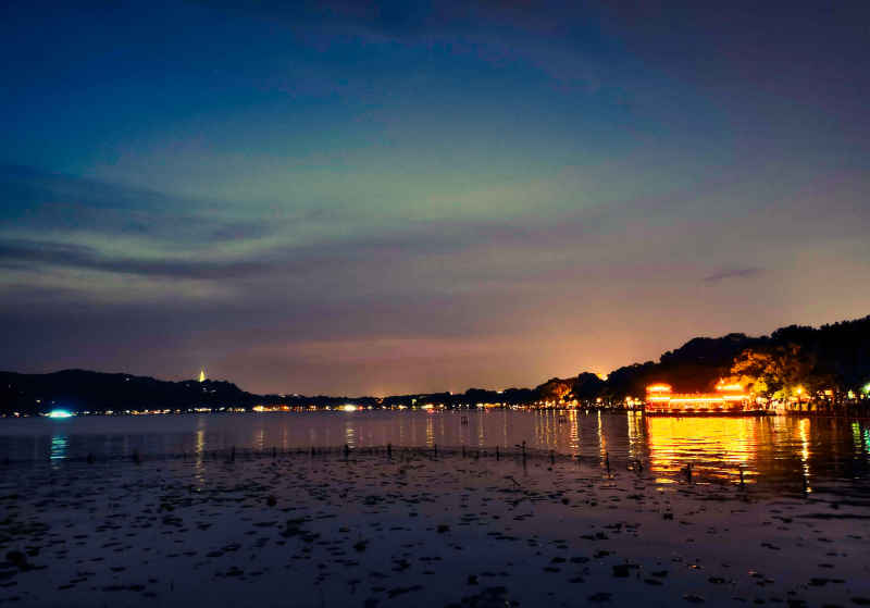 西湖傍晚