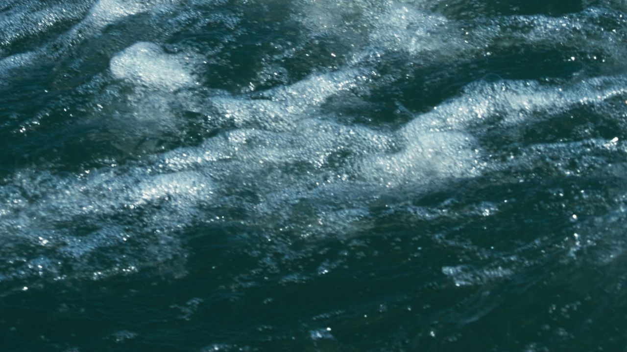 汹涌的海水江河湖海