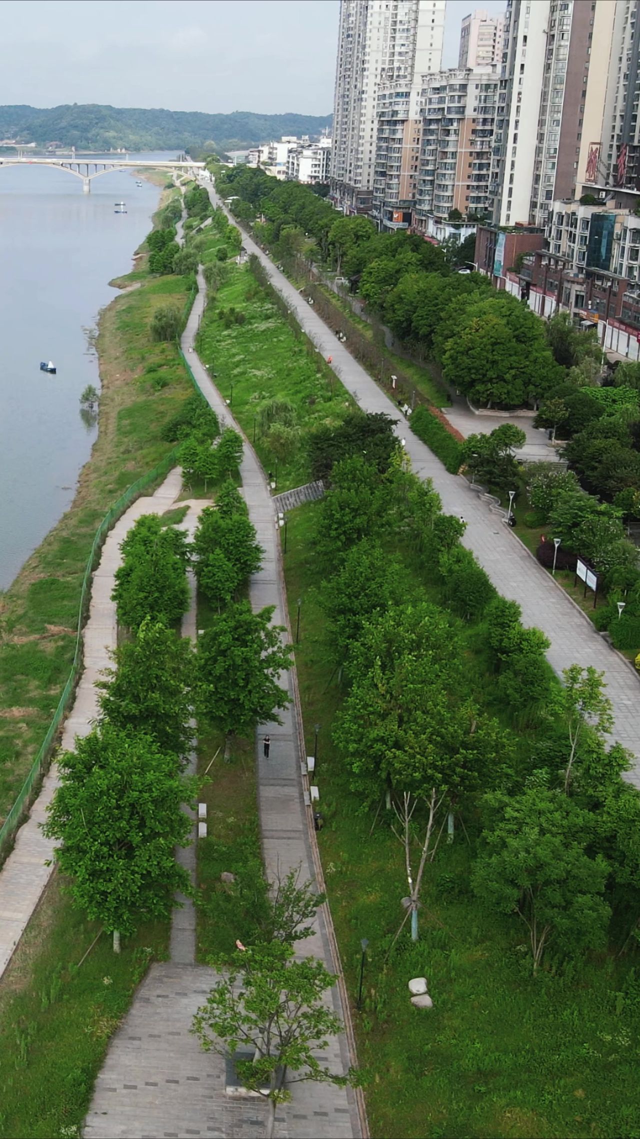 湖南益阳城市风光带竖屏航拍