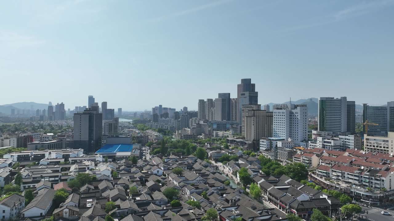 4K航拍浙江湖州城市建筑风光大景 1