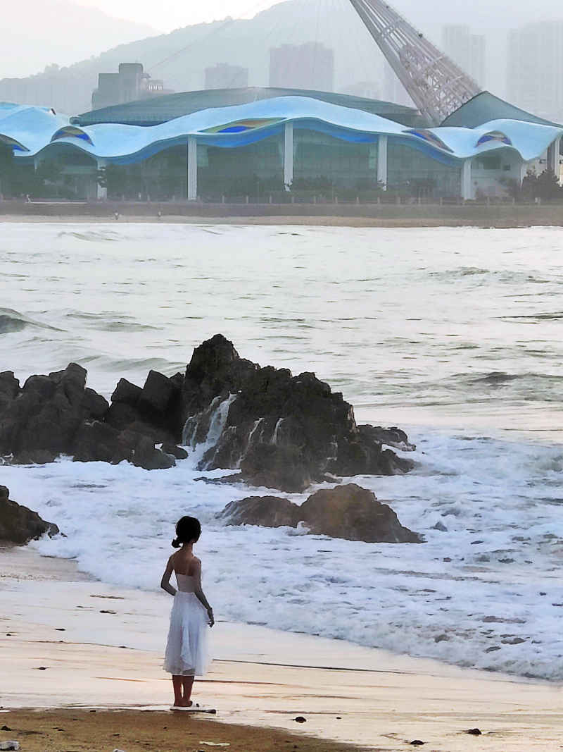 海滨女孩
