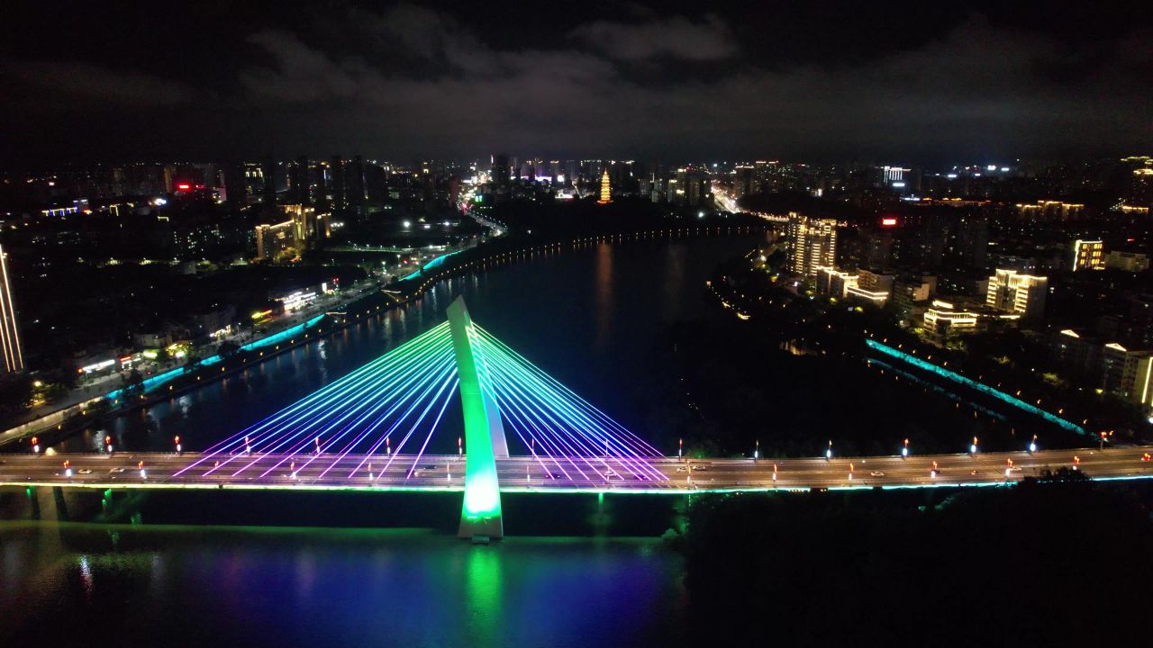 江西赣州飞龙大桥夜景灯光航拍