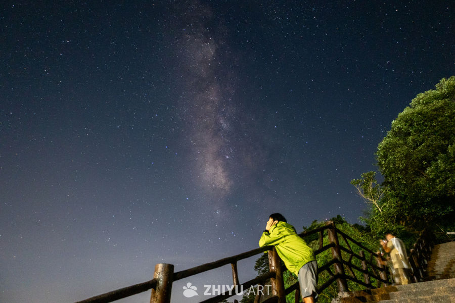 看星星