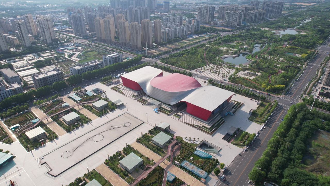 航拍河南许昌科技广场许昌海洋馆