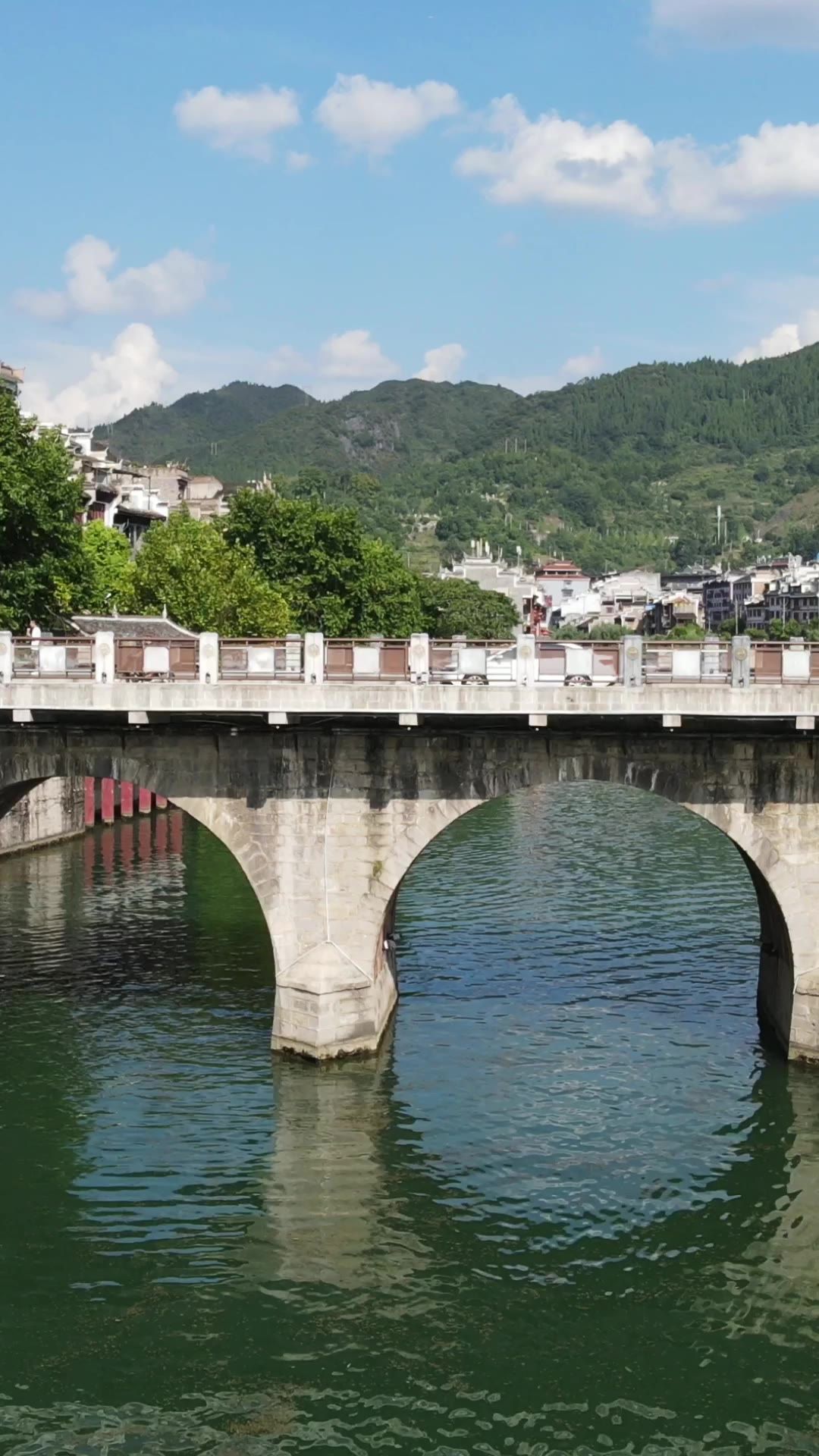 旅游景区贵州镇远古竖屏航拍
