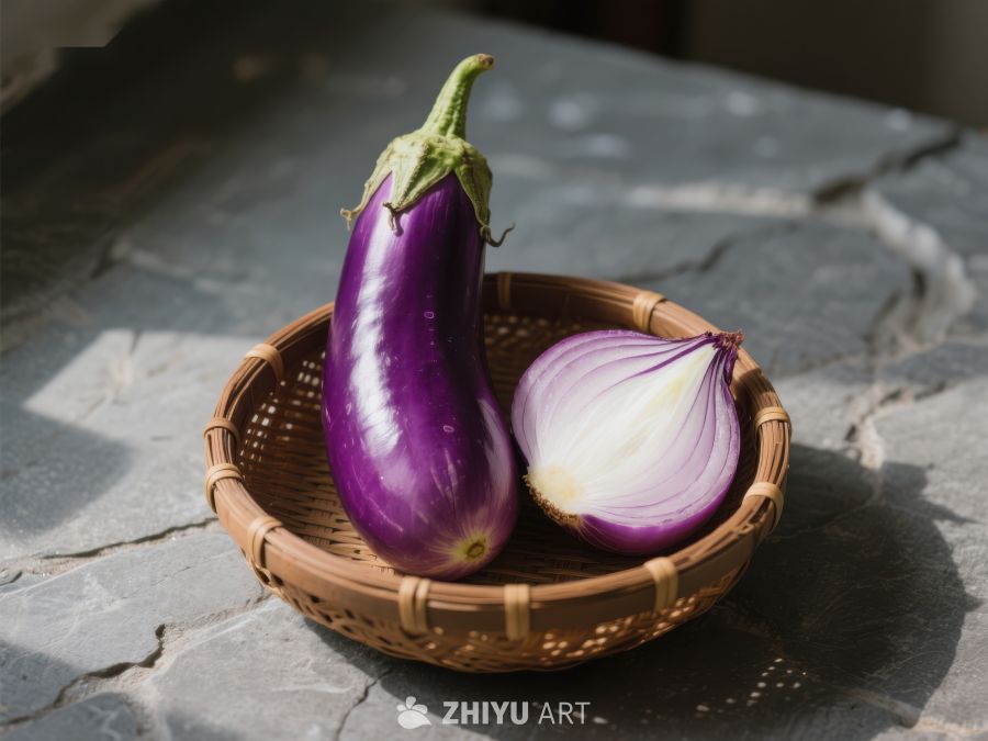 紫茄子与洋葱置于竹篮中 855