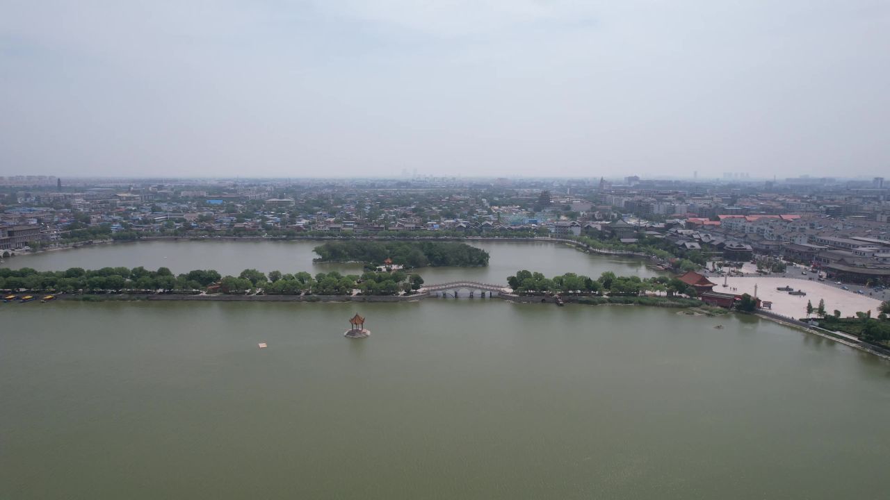 航拍河南开封市龙亭公园