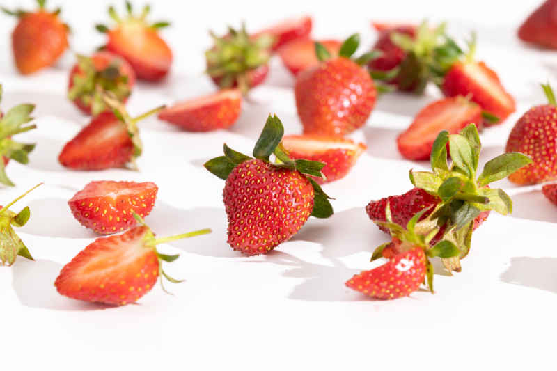 新鲜草莓水果实拍 99
