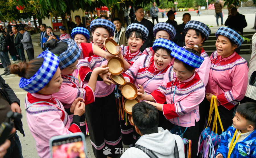 布依族民族文化  布依族节日活动 19