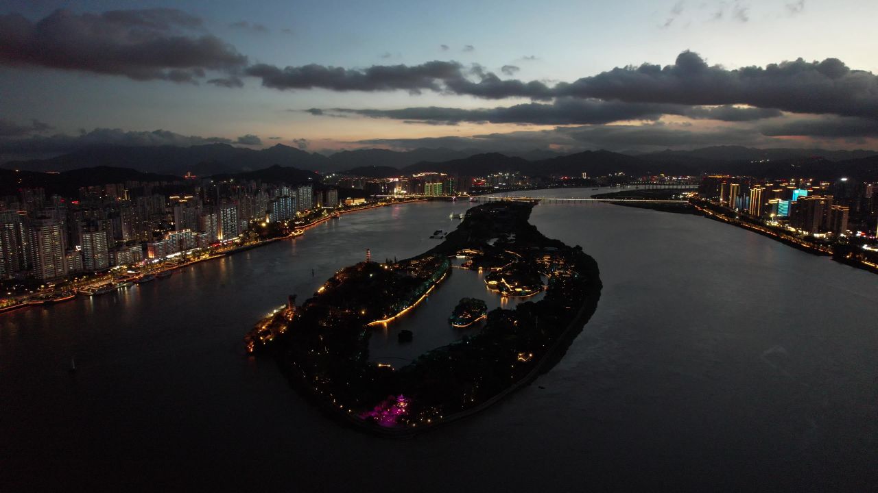 浙江温州城市夜幕降临夜景灯光航拍 