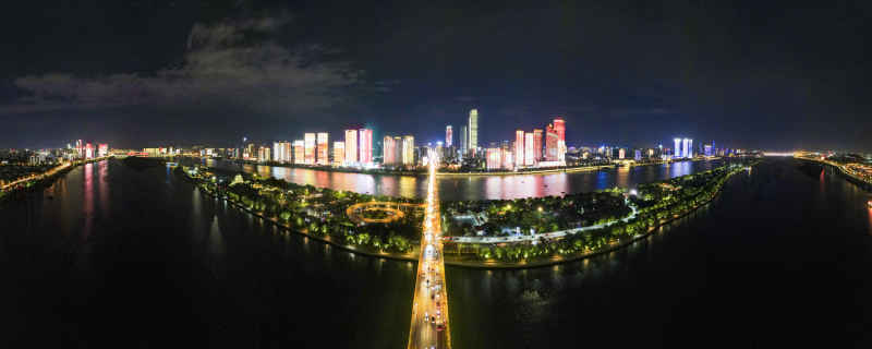 湖南长沙湘江橘子洲夜景灯光全景图