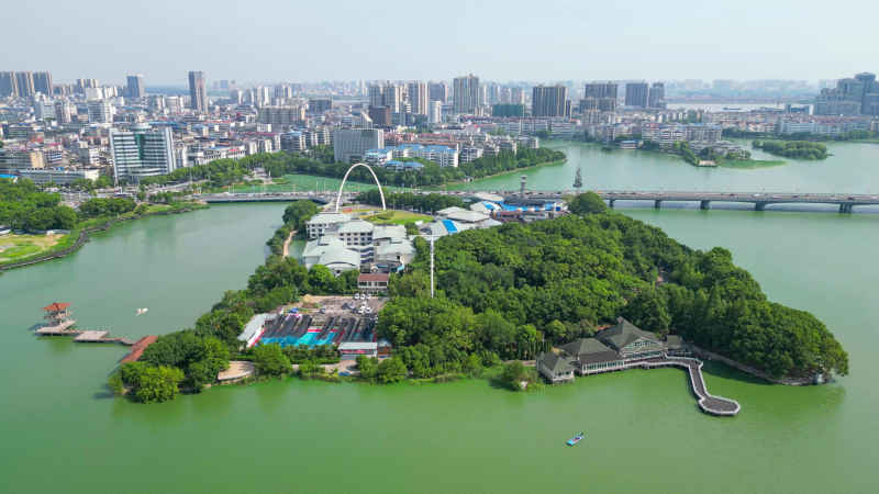 航拍湖北鄂州凤凰山庄