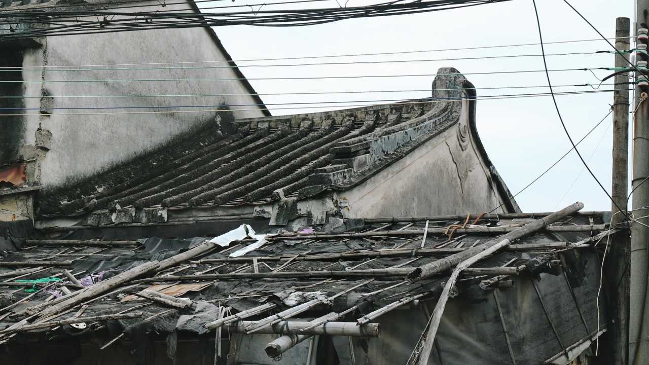 旧房子屋顶