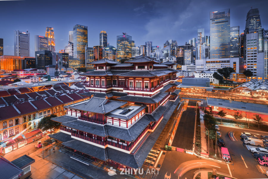 新加坡佛牙寺与现代天际线