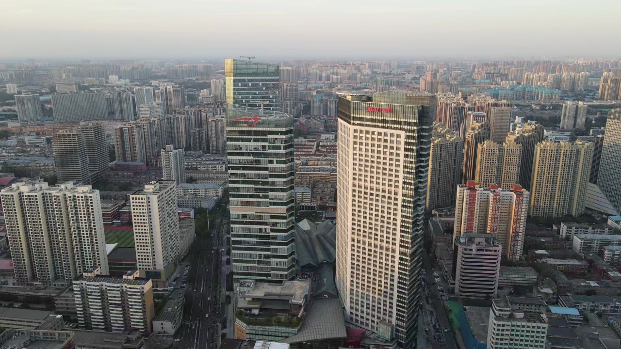 夕阳 晚霞中的 石家庄  城市风光 航拍 