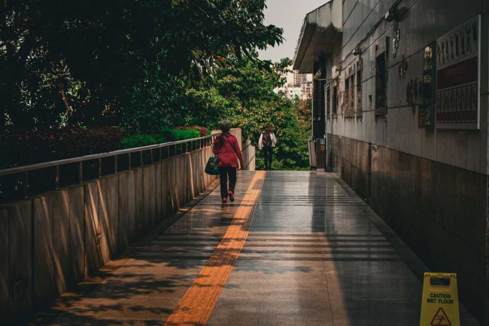 佛图关街景