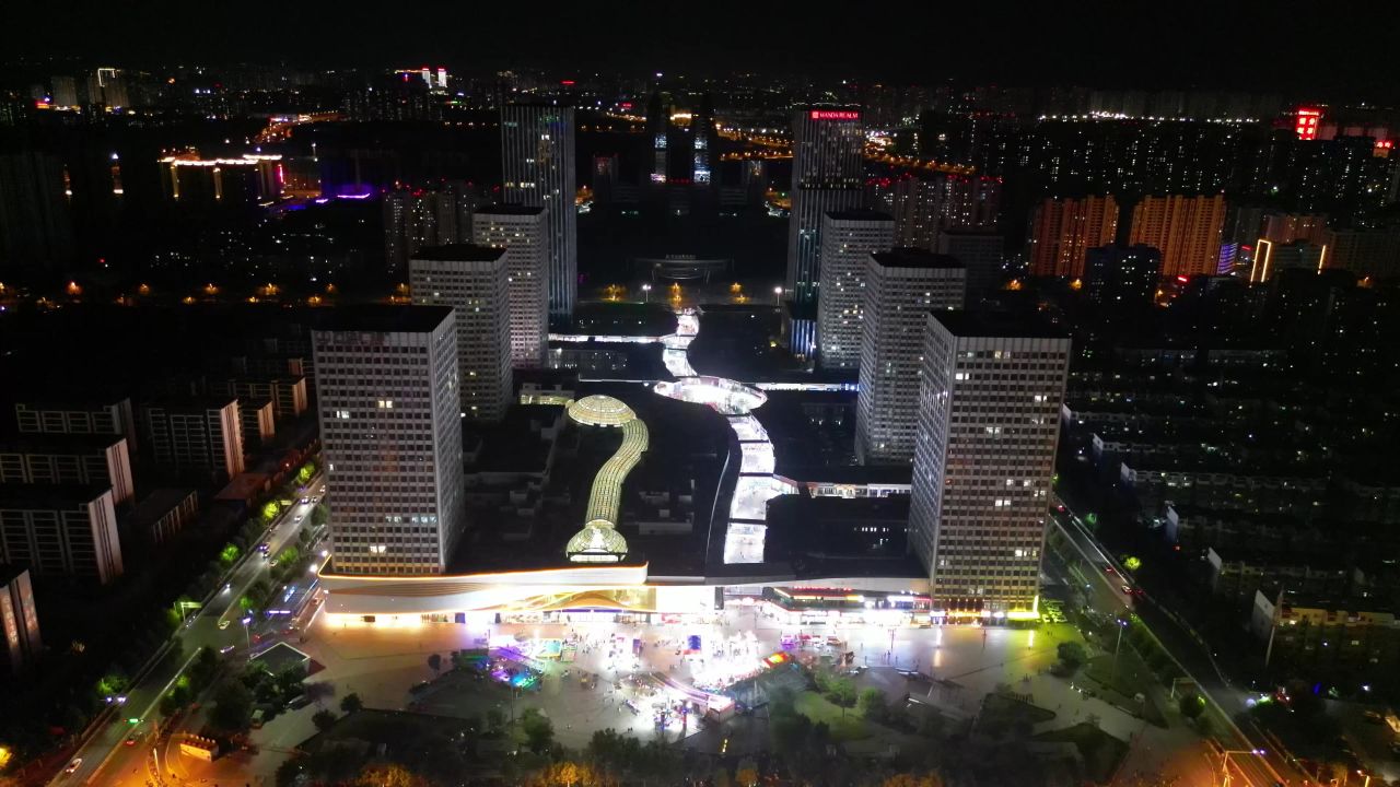 航拍山东泰安万达广场夜景