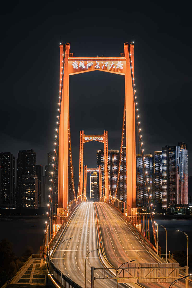 鹦鹉洲夜景图