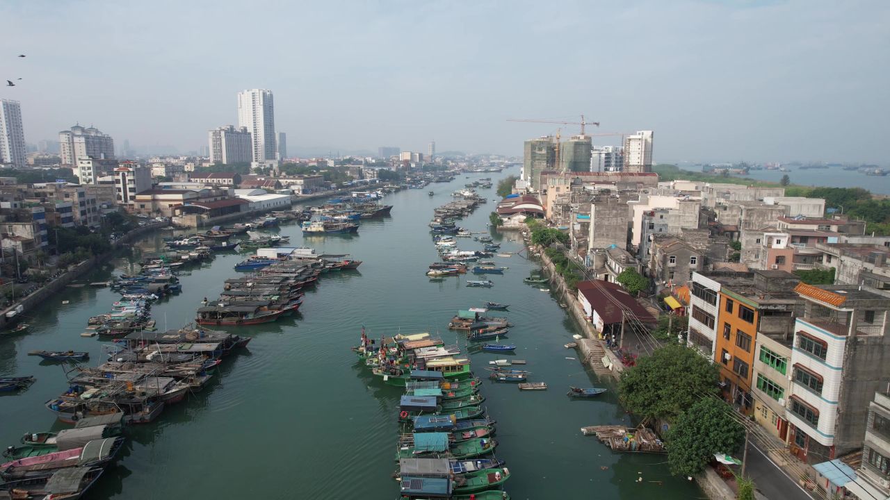 海边渔船广西北海海边风光航拍  
