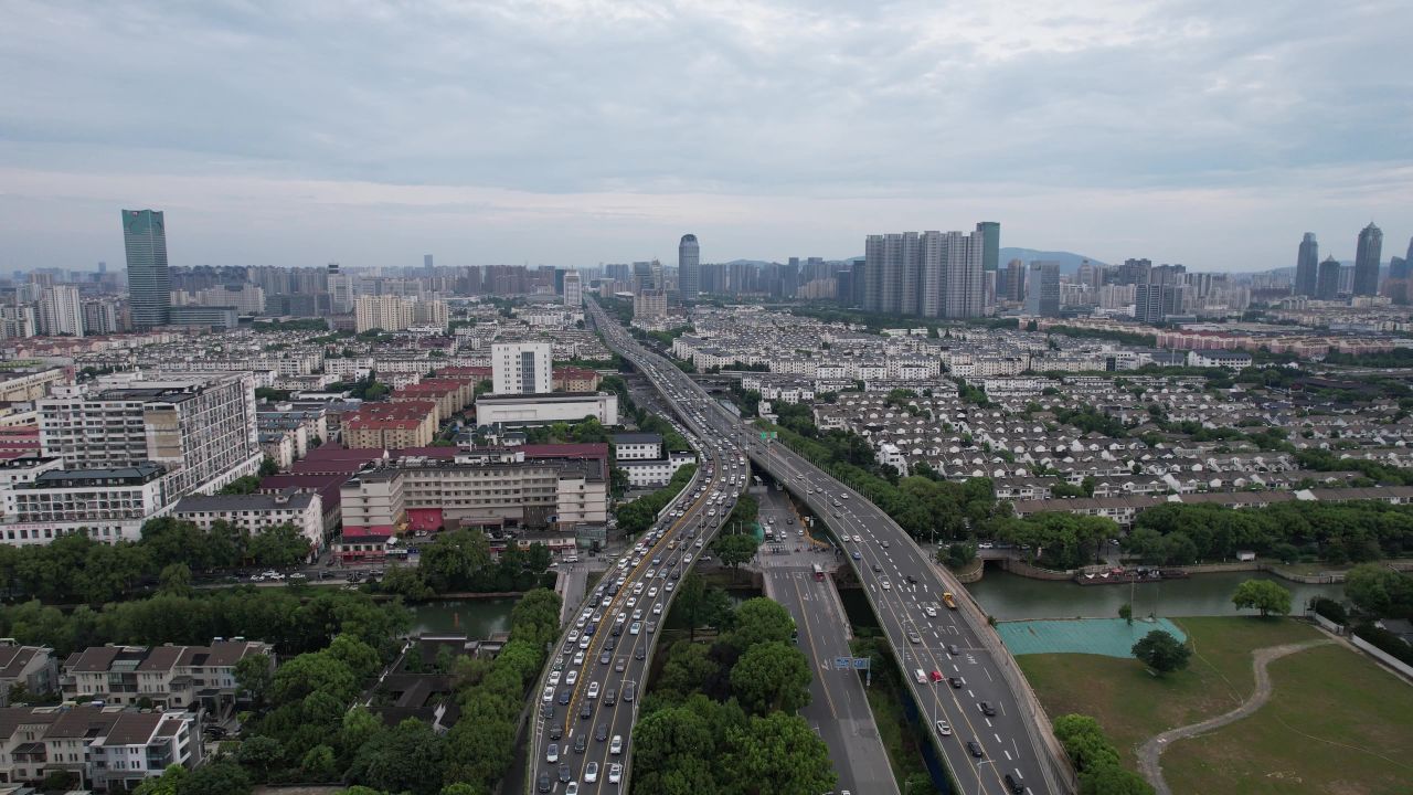 城市高架桥交通转盘枢纽航拍  