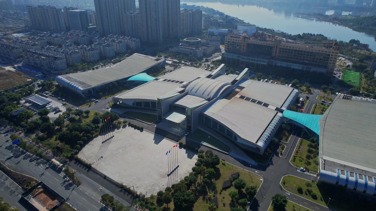 航拍宁德市会展中心景观