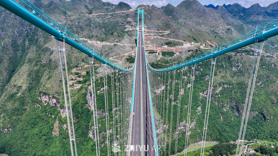 航拍贵州花江峡谷大桥  贵州桥梁 1