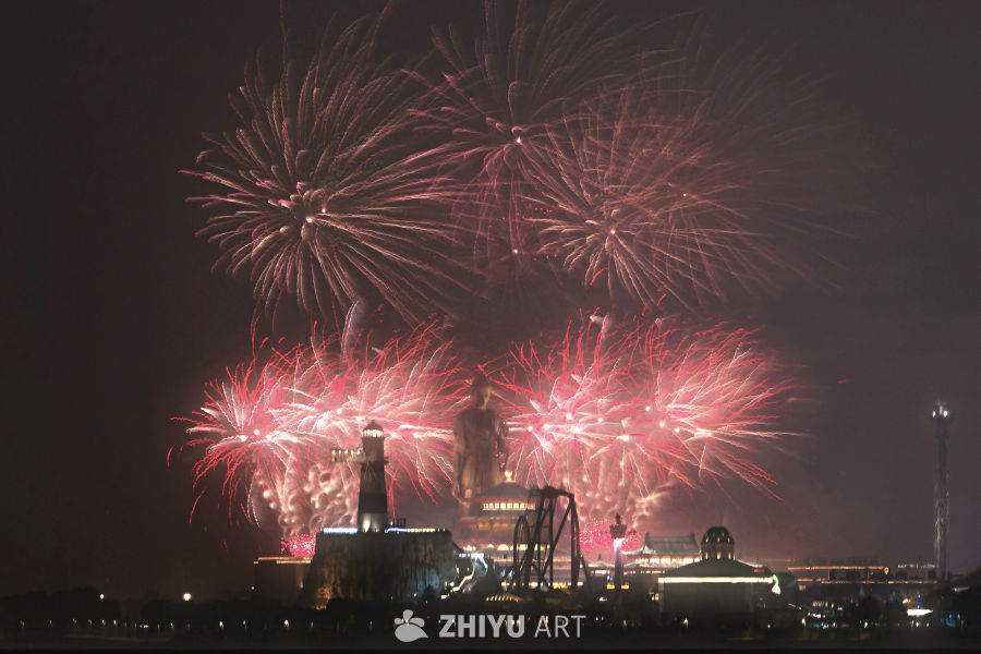 夜空绽放的年味