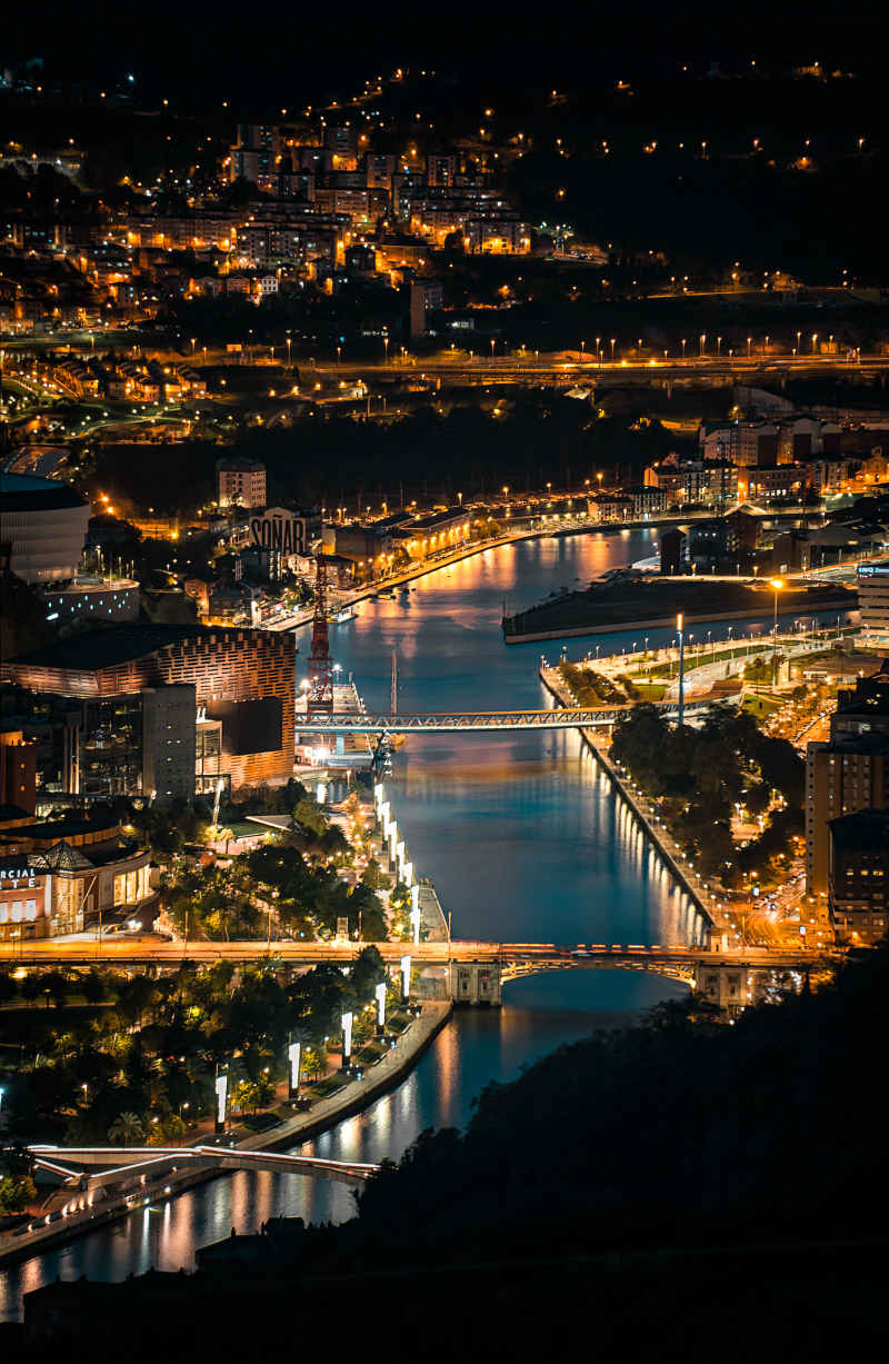 bilbao城市夜景