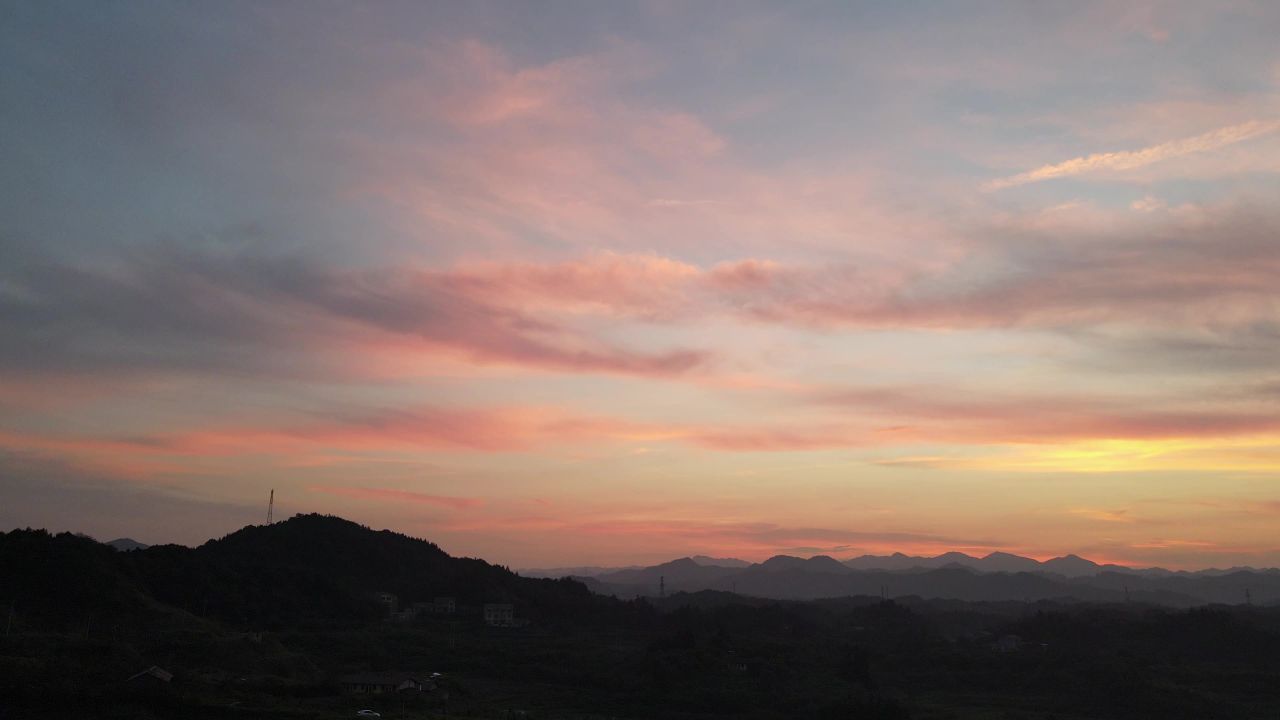 城市日落晚霞夕阳风景航拍 