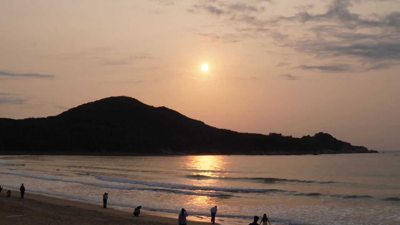 海边日落