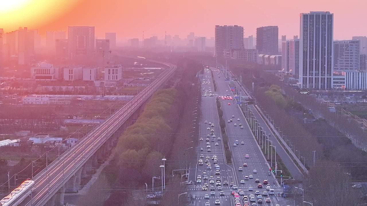 夕阳下的都市繁华