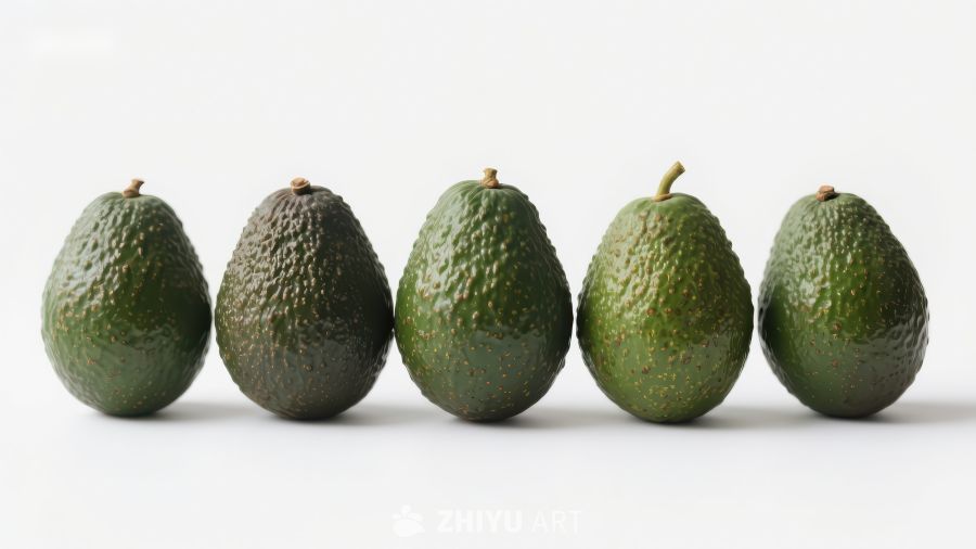五个整齐排列的牛油果