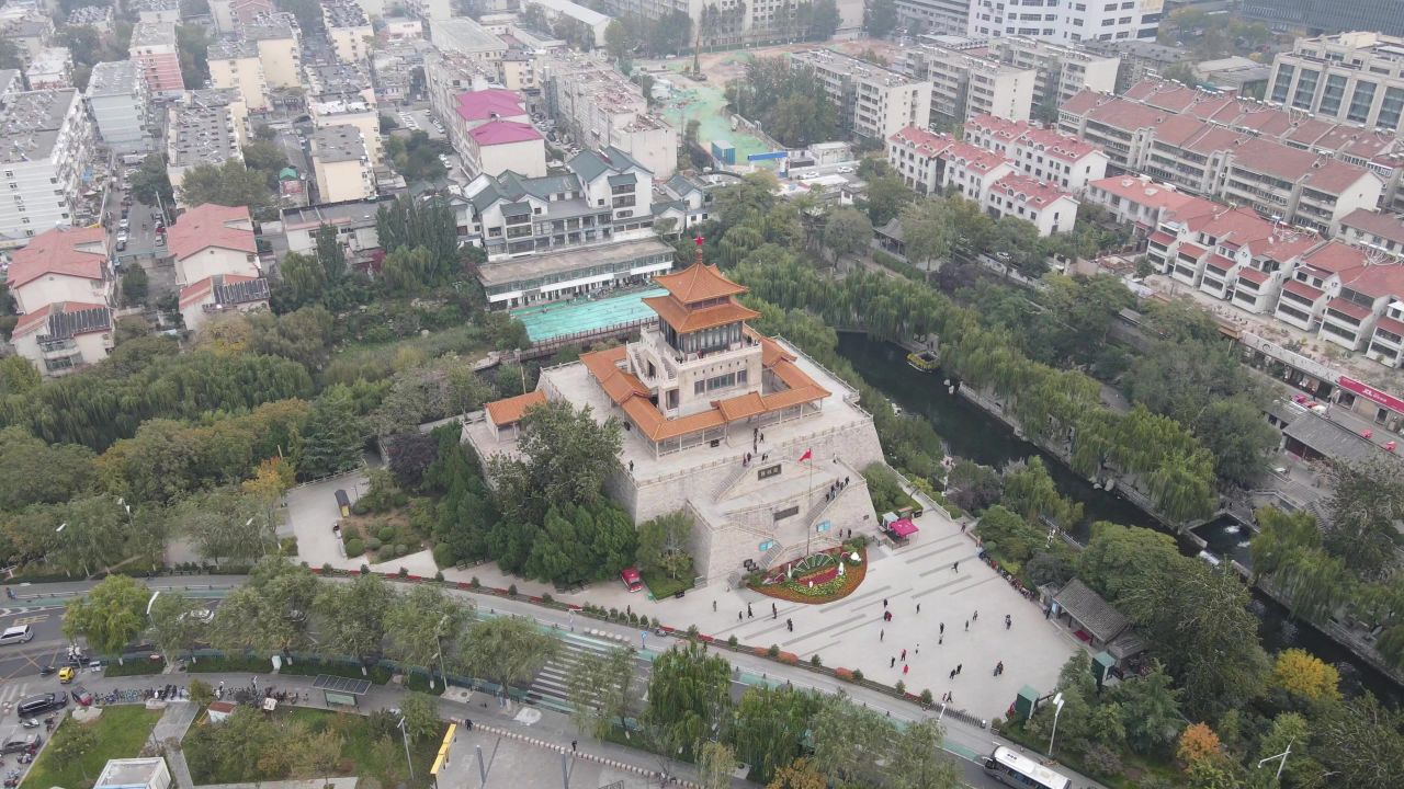 航拍山东济南解放阁地标建筑