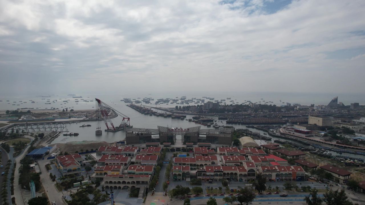 海边渔船广西北海海边风光航拍  