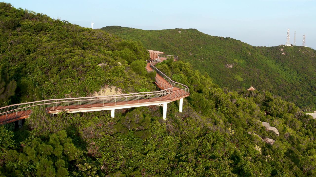 珠海东澳岛二四年十月海边栈道航拍
