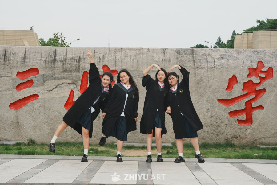 青春毕业季：校园合影