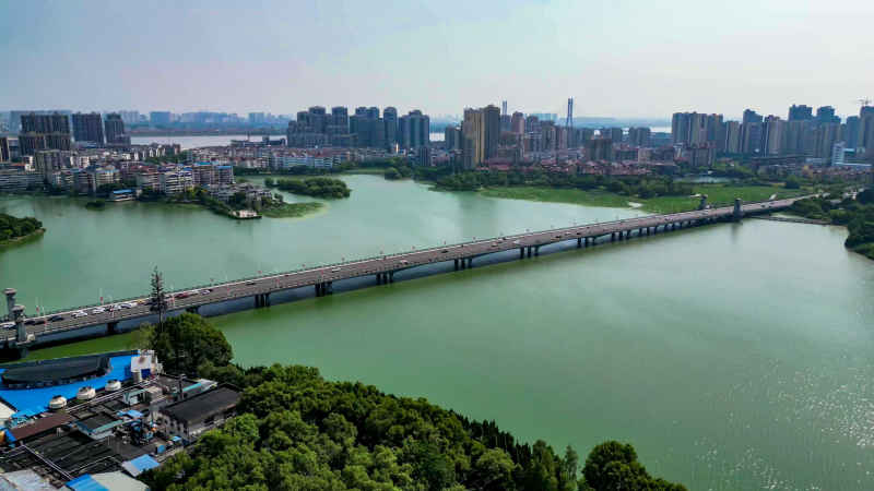 湖北鄂州城市风光航拍摄影图