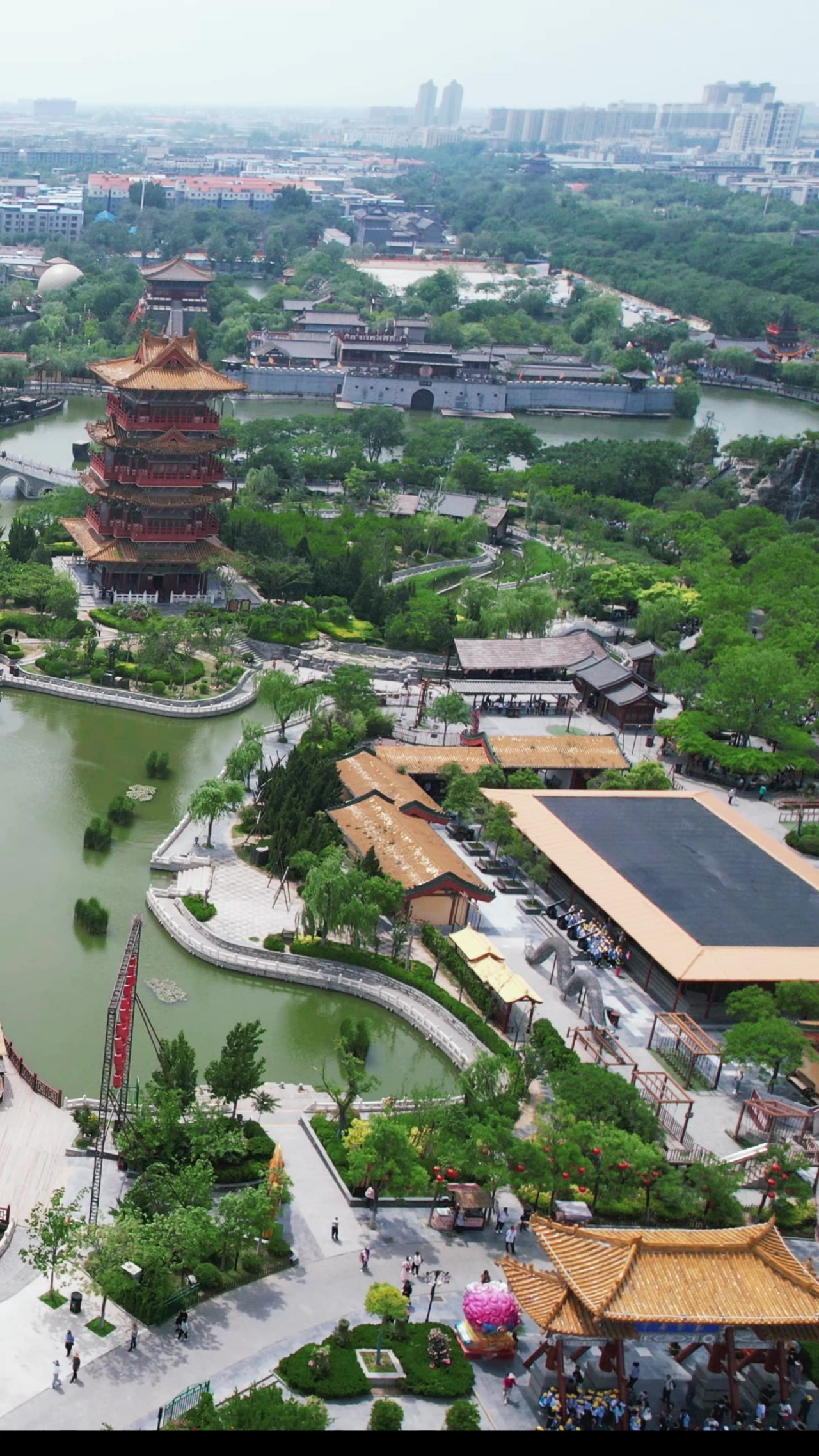 河南开封清明上河园5A景区竖屏航拍 